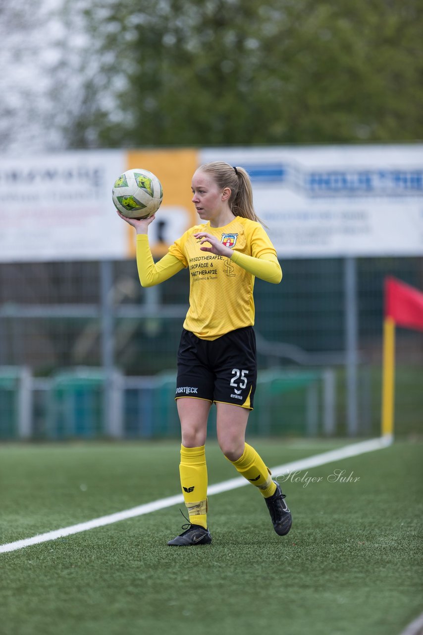 Bild 85 - F SSC Hagen Ahrensburg - SV Frisia Risum-Lindholm : Ergebnis: 1:2